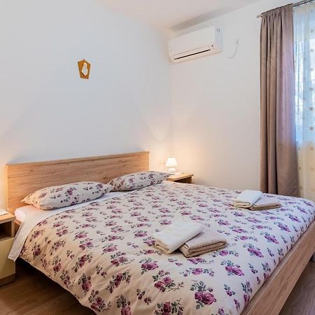 קרס Room Laudina מראה חיצוני תמונה
