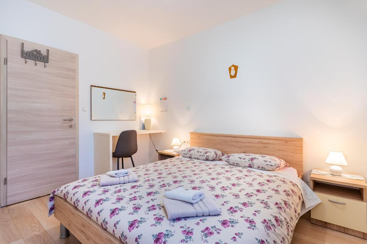 קרס Room Laudina מראה חיצוני תמונה