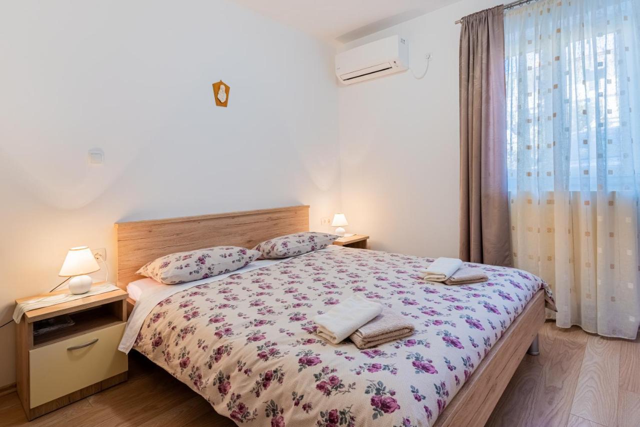 קרס Room Laudina מראה חיצוני תמונה